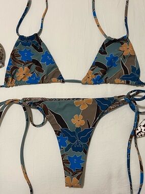 NWOT Acacia Swimwear Shikoku Set